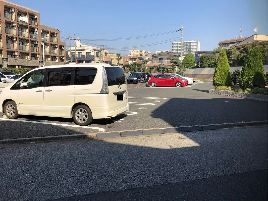 江戸川区中葛西６丁目　月極駐車場